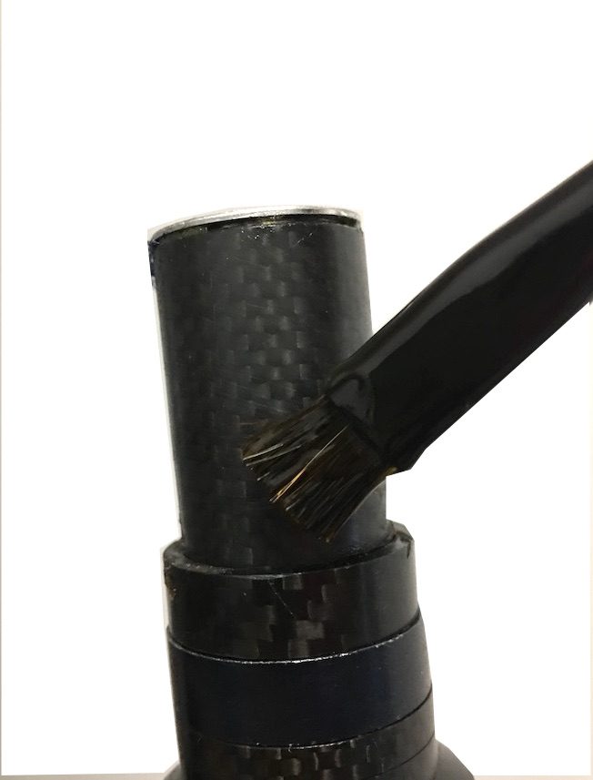 Mounting the steering bearings