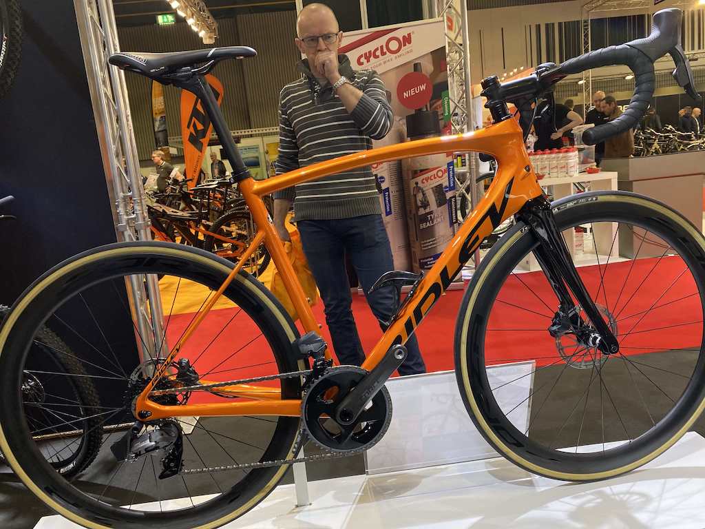 2020 V&eacute;loFollies