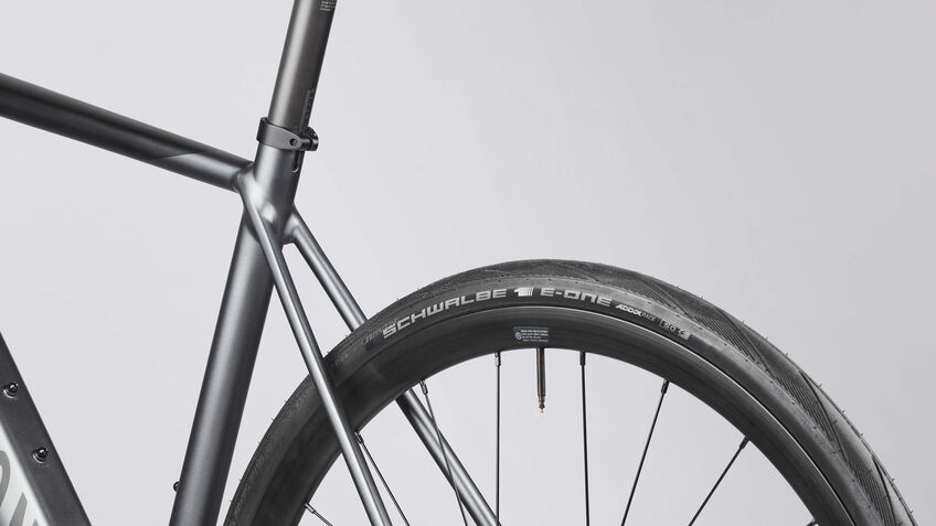 Canyon Endurace:On AL VAE E-Road