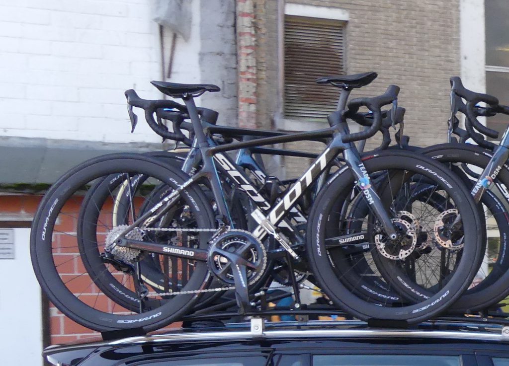 2022 Omloop Het Nieuwsblad matériel